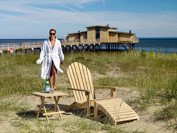 Opal hvilestol med puff hvit Brafab