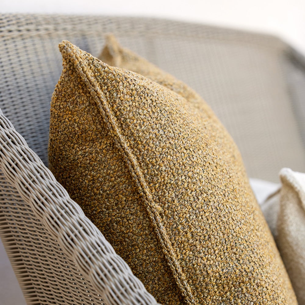 Rise pyntepute 50x50-Turmeric yellow Rise