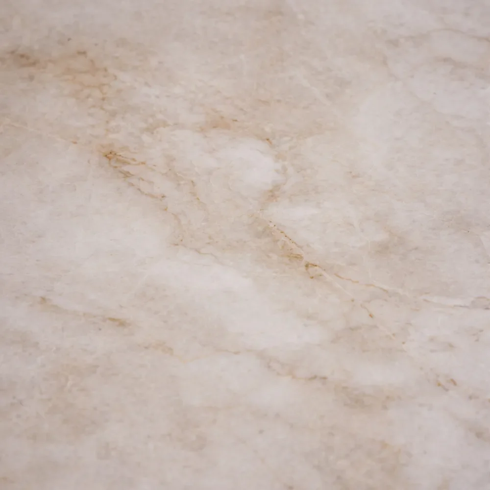 Cena spisebord 150 cm lakkert eik / beige quartzite