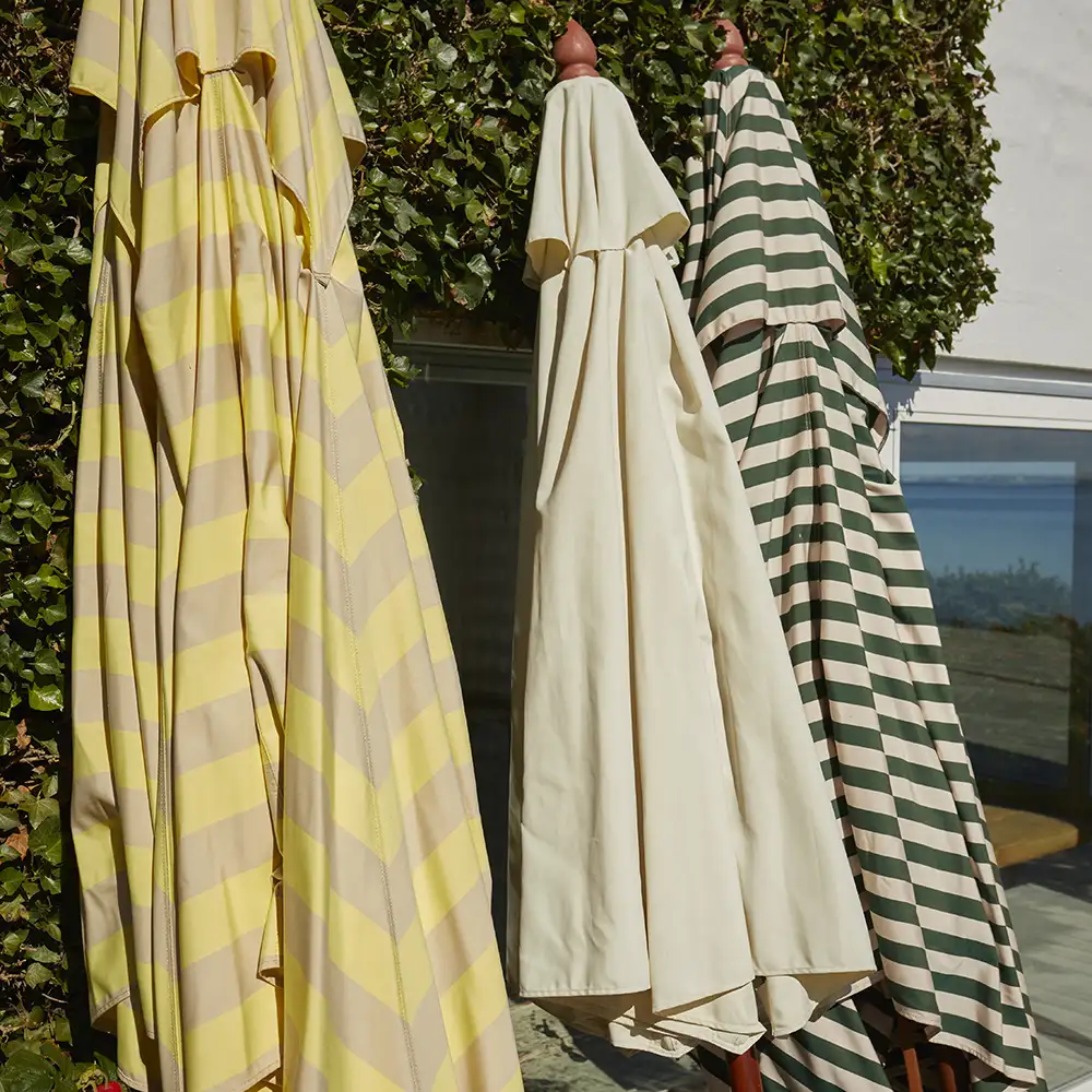 Messina Parasoll Ø300 Lemon/Sand Stripe 