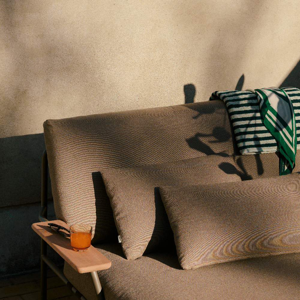 Loungebed Settle med armlener Grey