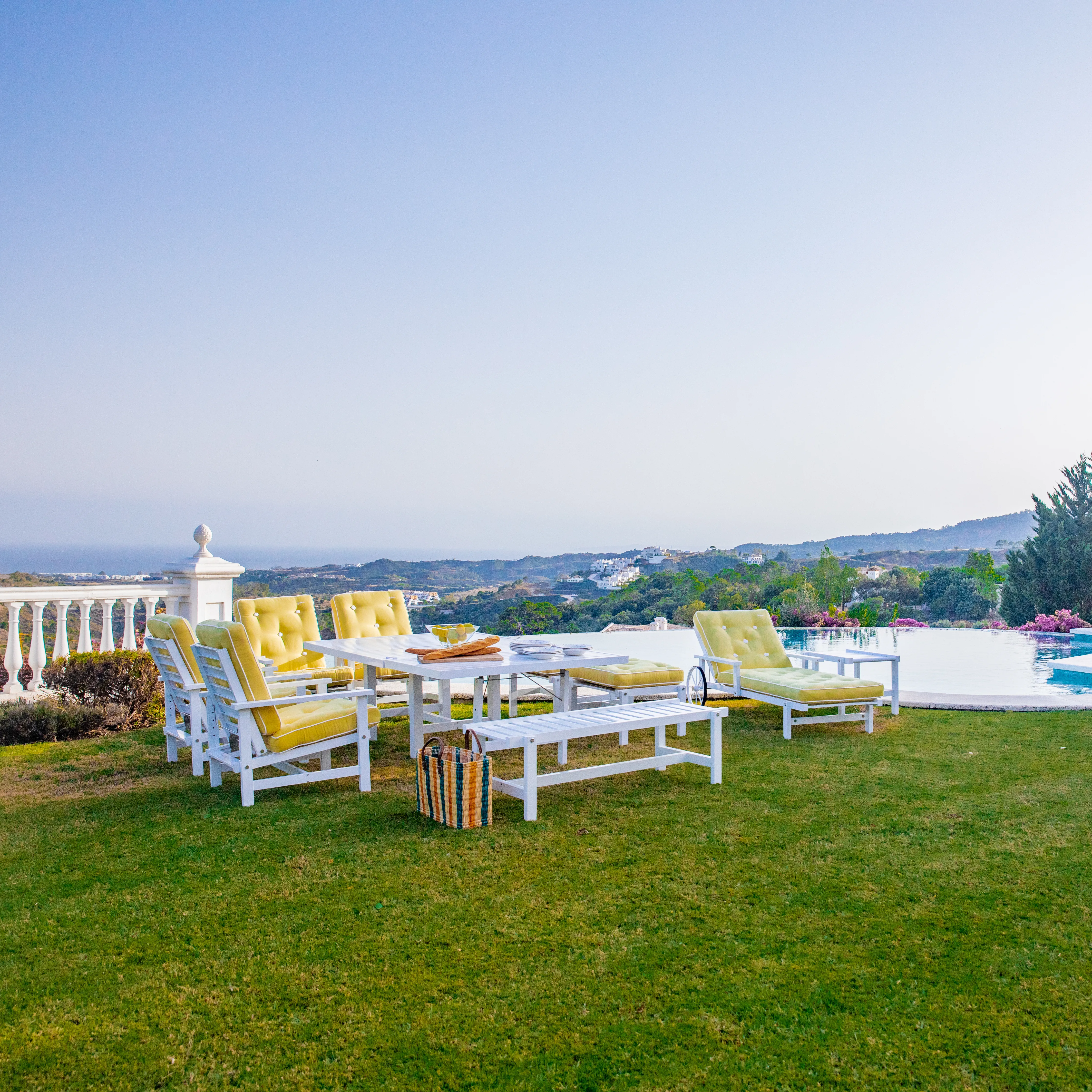 80x142cm spisebord hvid 