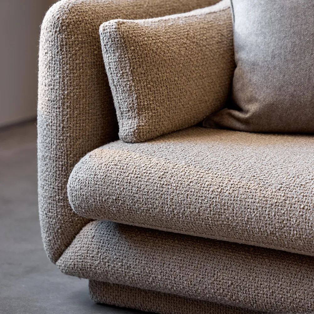 Bloom 2-seters sofa m/sokkel Taupe