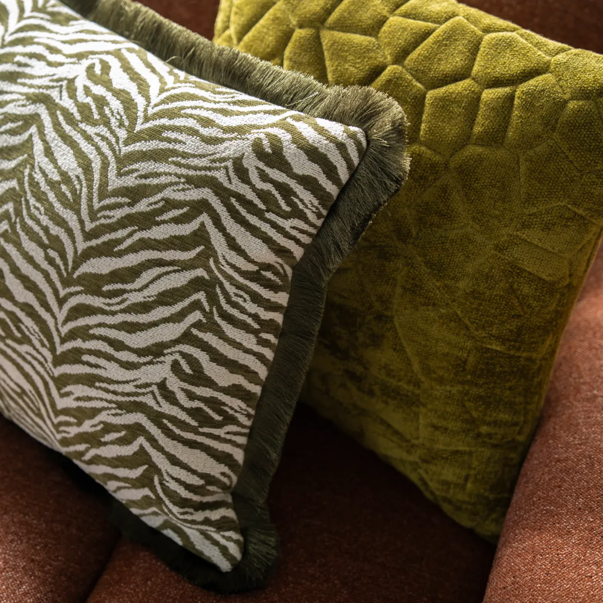 Pyntepute med frynser Tigra Green 40x60 cm