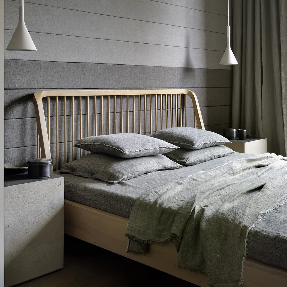 Spindle Sengeramme 160x200 Eik