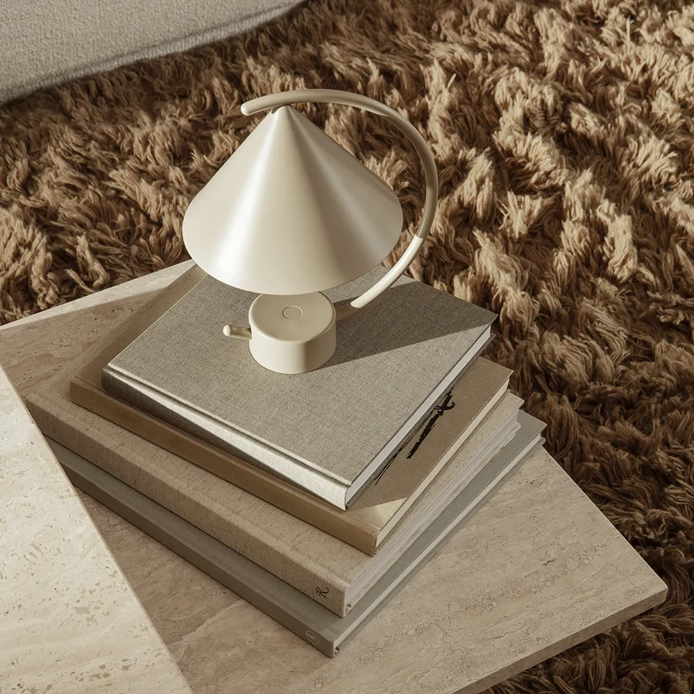 Ullteppe Meadow High Pile L Light Sand