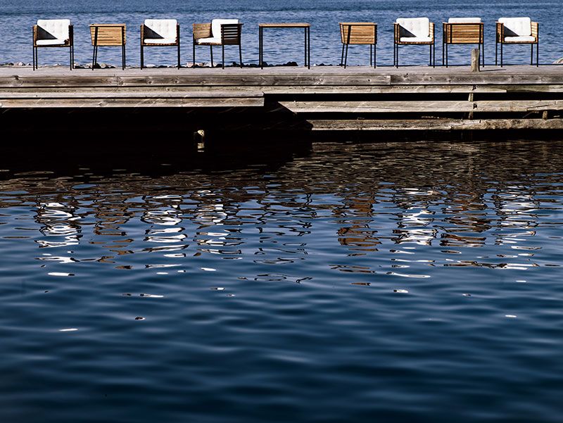 Häringe spisebord 95 x 214 cm svart/teak Skargaarden