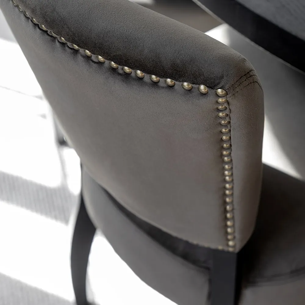 Karmstol Maggie Velvet Dark Brown Artwood