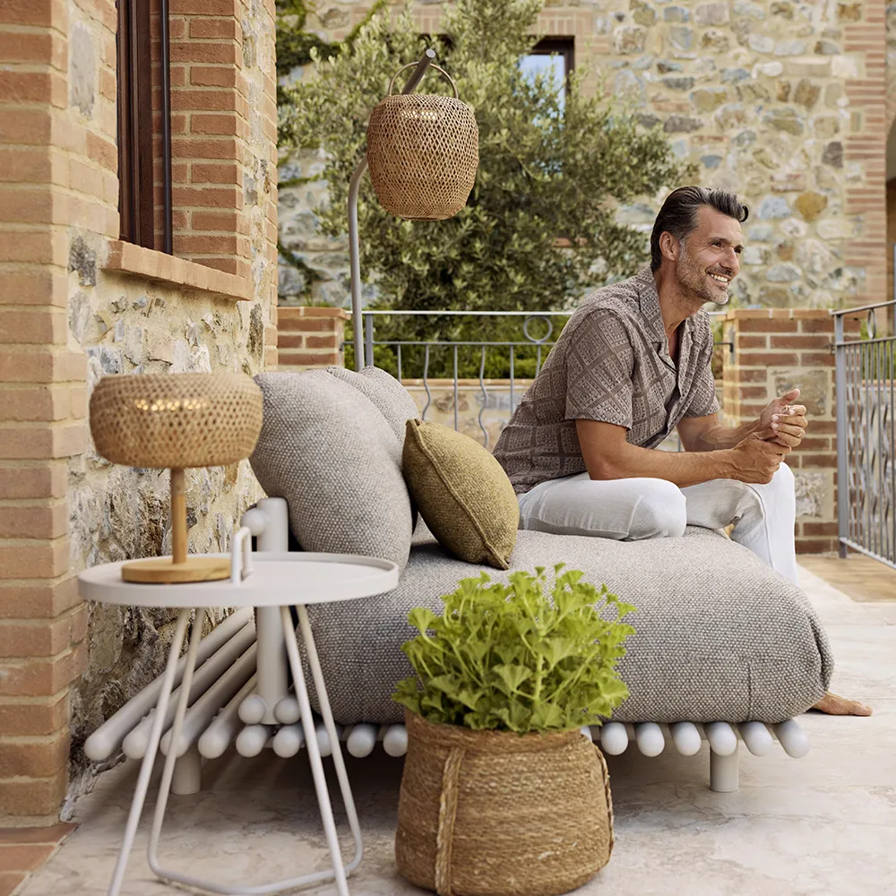 Sticks sofa m/ sjeselong Alu/desert sand