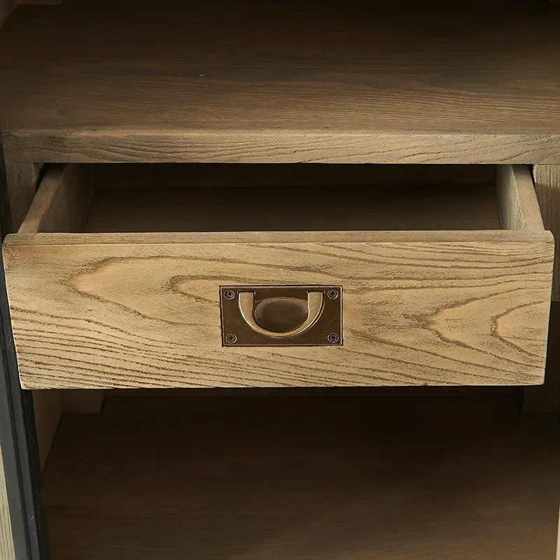 The Hoxton utstillingsskap venstre