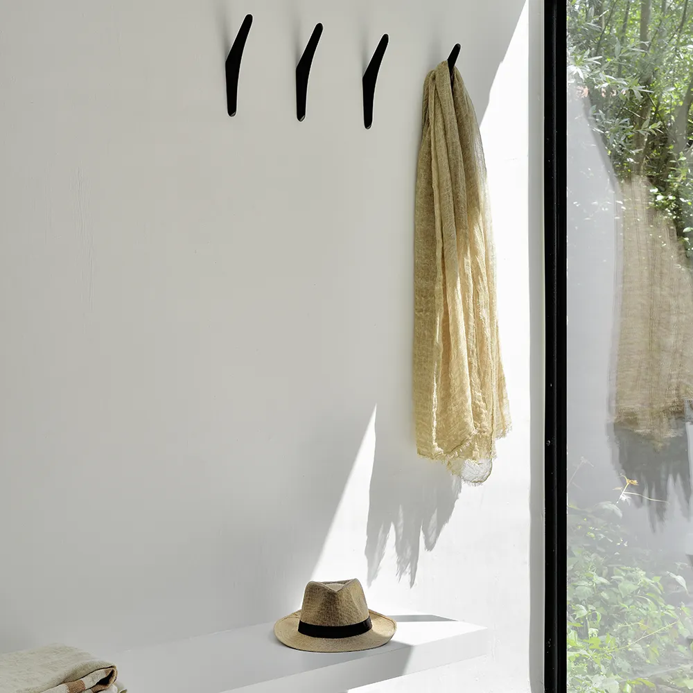  PI henger vegg lakkert mørkebrun mahogni