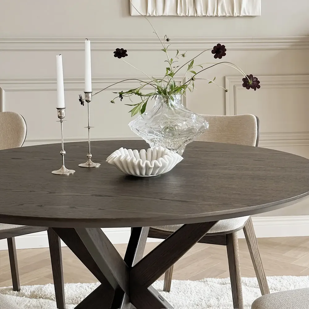 Calverton spisebord Ø120 cm brun eik