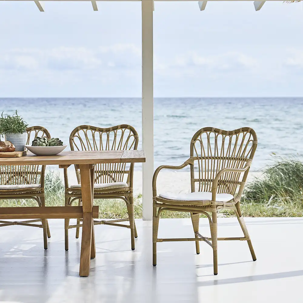 Margret armlenestol i kunstrotting antikk