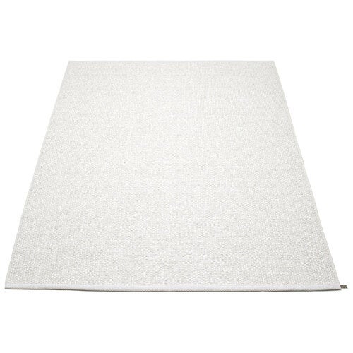 Svea matte 180x260 cm white metallic / white 