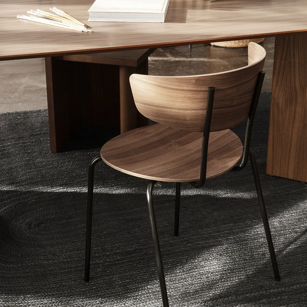 Herman Spisestol - Walnut