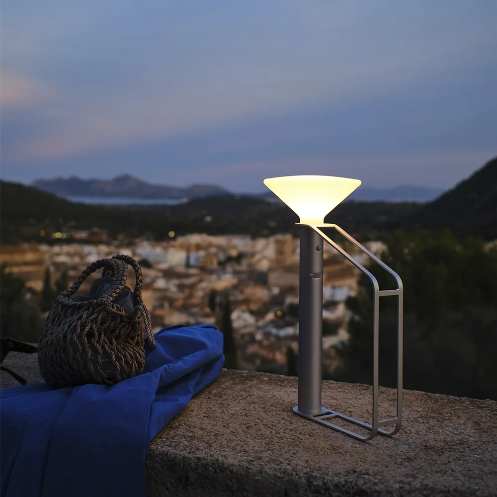 Piton Portabel lampe aluminium