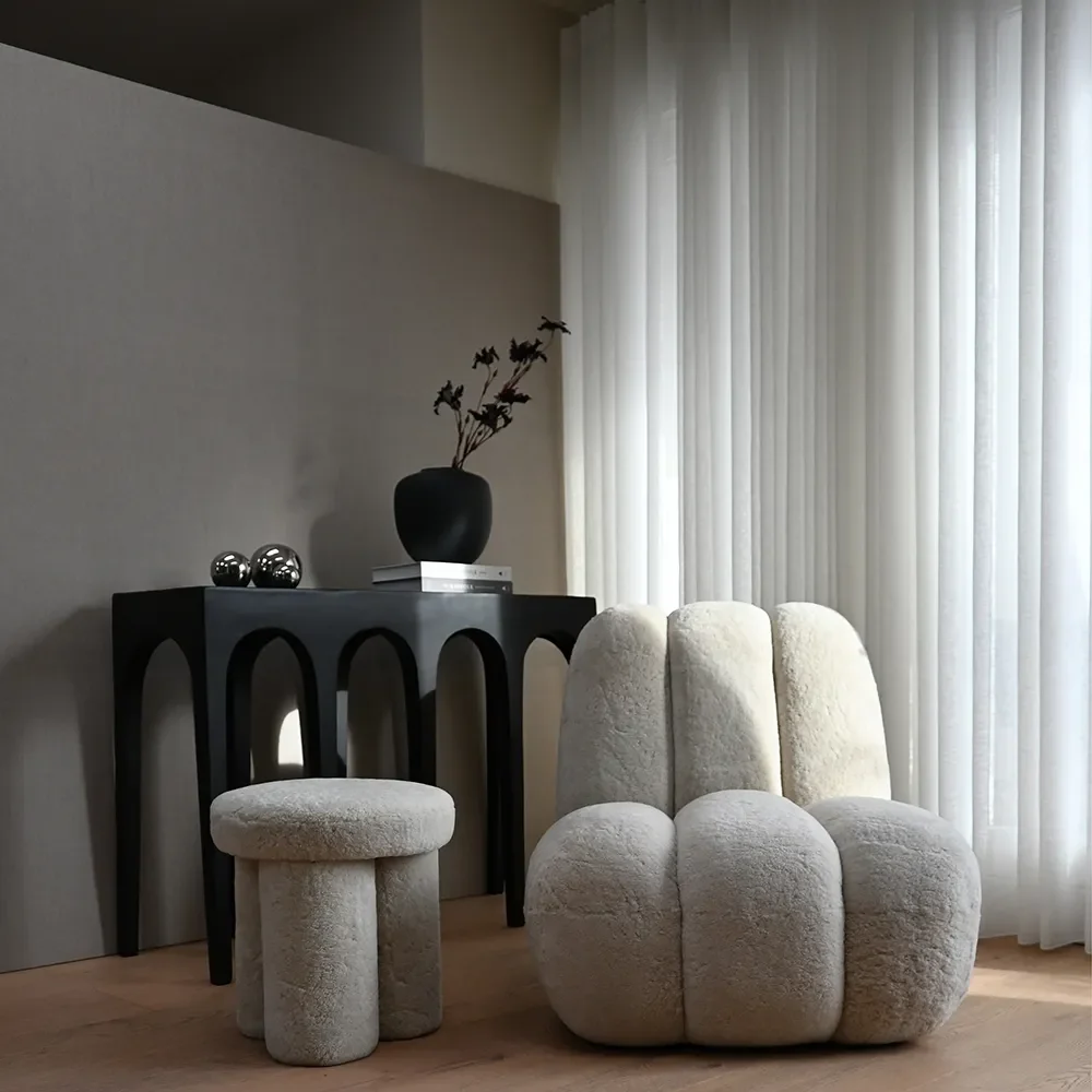 Big Foot Stool - Sheepskin