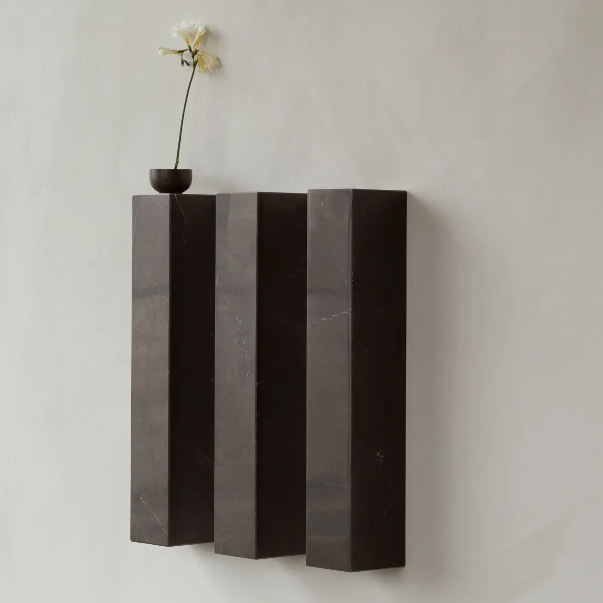 Plinth Hylle Marmor Grey Kendzo