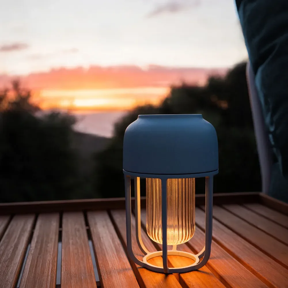 Bærbar solcellelampe LIGHT No.1 sort