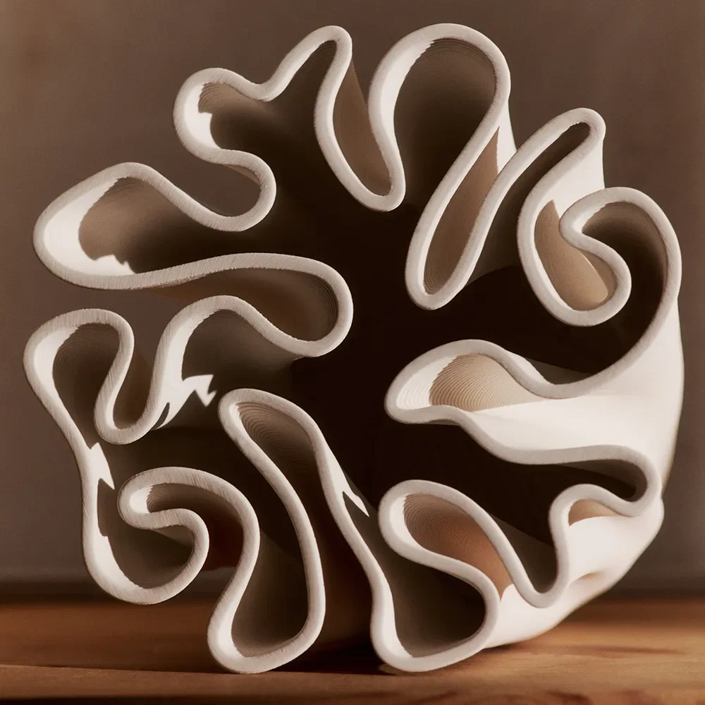 Dedali Vase - H18 - Off-white