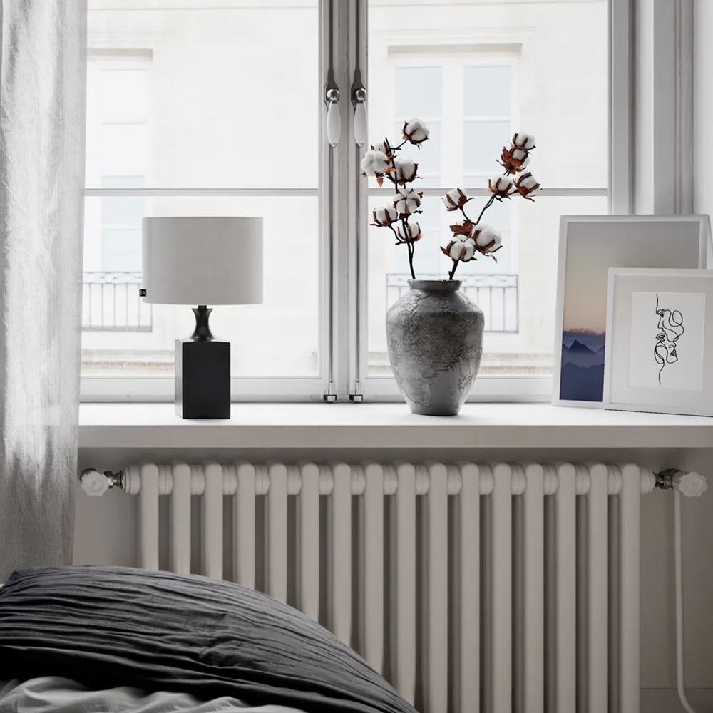 Woody bordlampe H: 42 cm svart/hvit