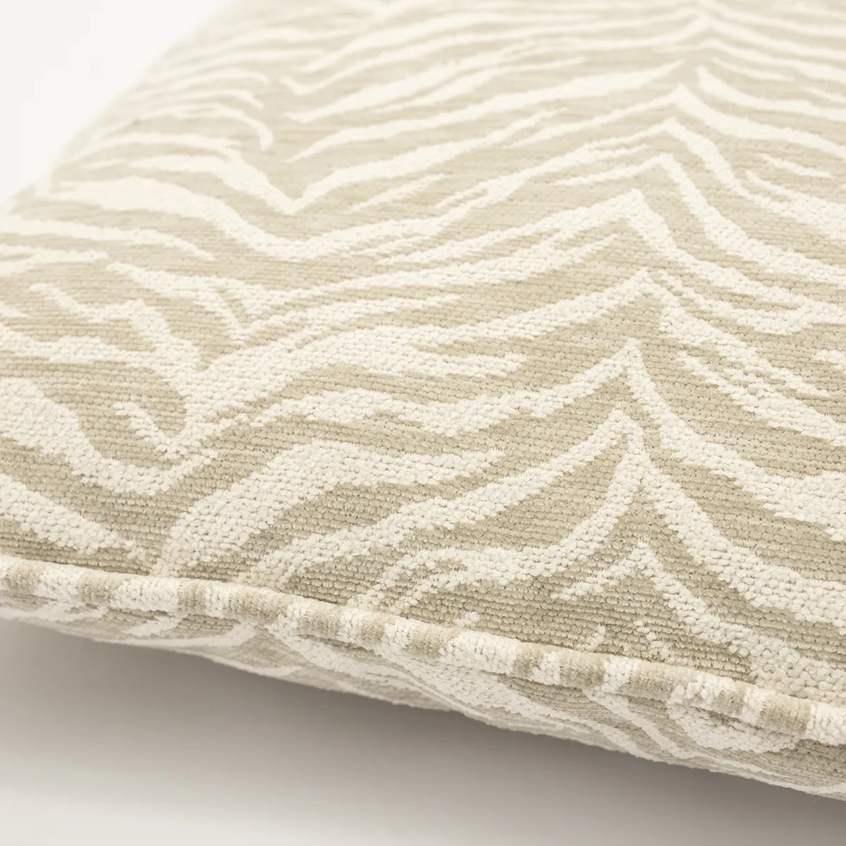 Pyntepute Tigra Beige 45x45 cm