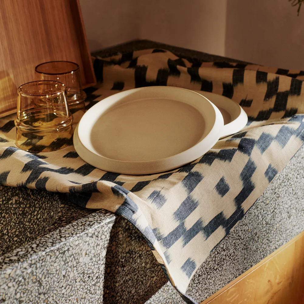 Ikat Kjøkkenhåndkle - Ink Blue/Off-white