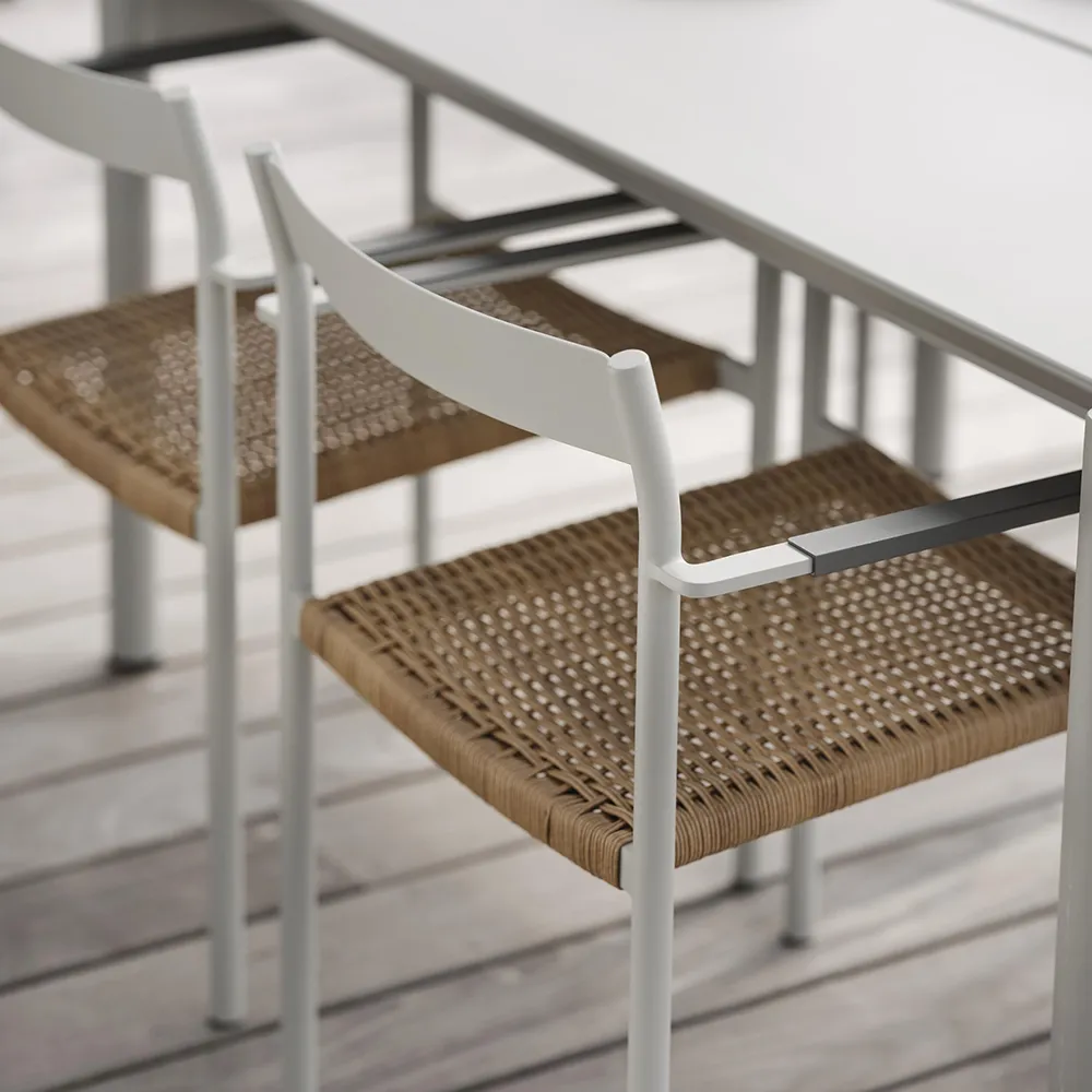 DK Stol med armlene light grey 