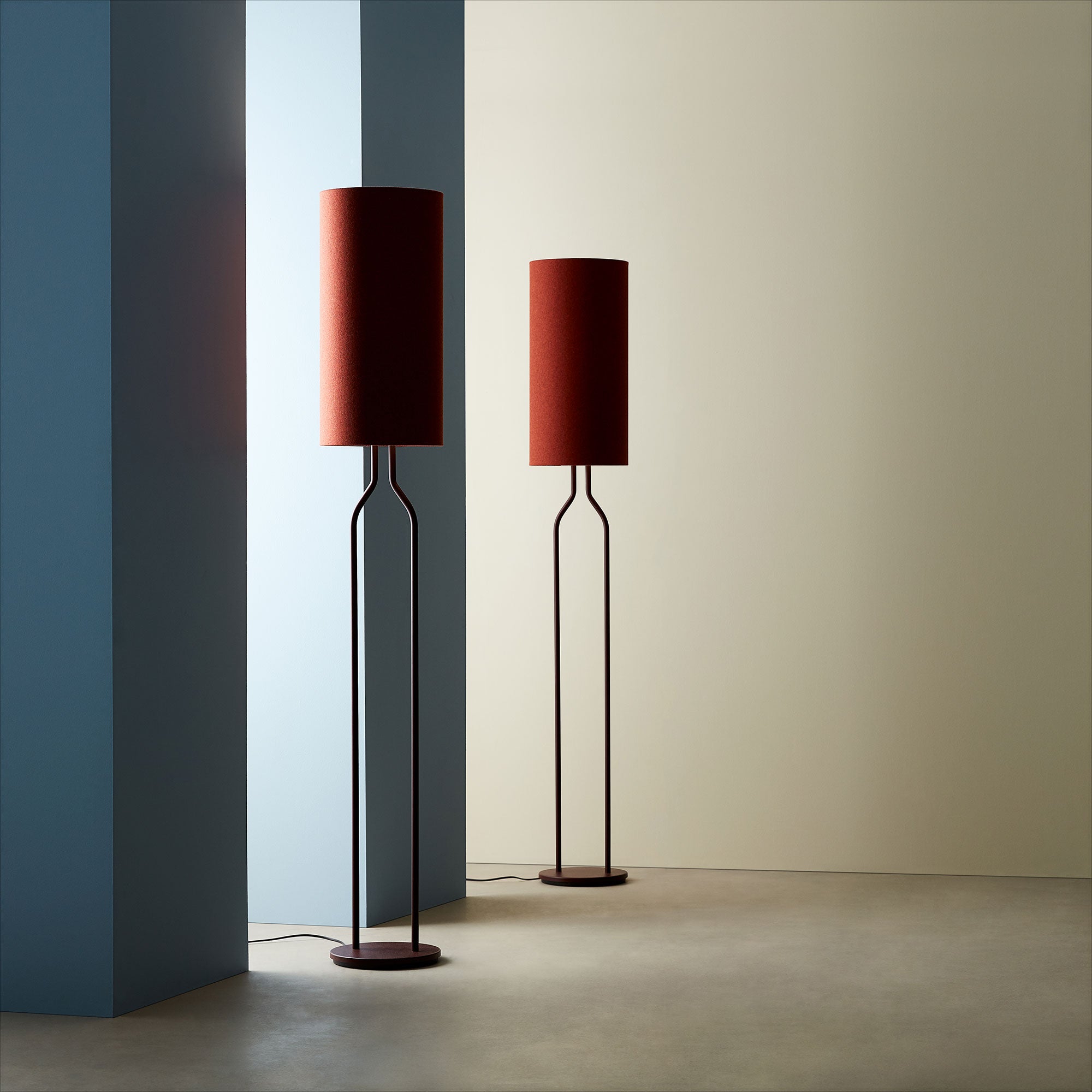 Gulvlampe Bottle Sand Structure Exkl Textile Shade