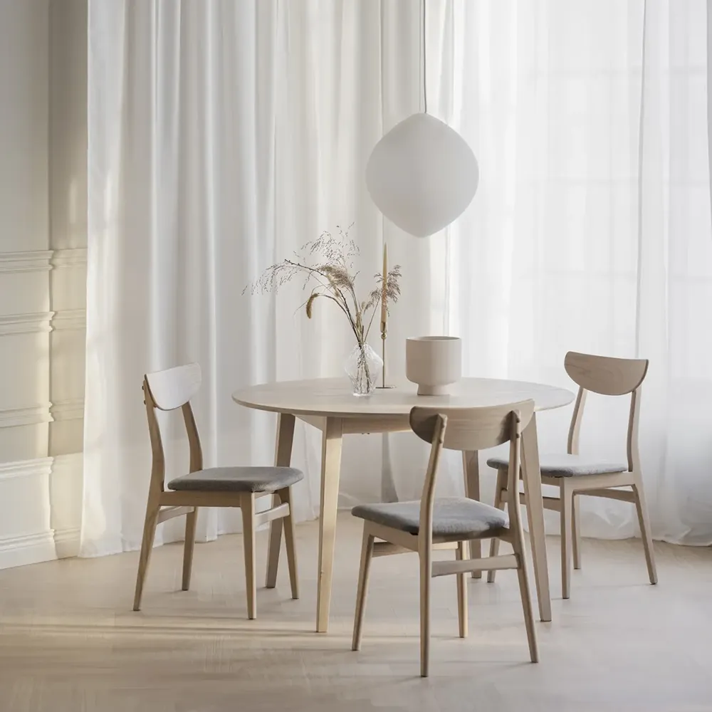 Rodham stol hvitpigmenterad eik/lysgrå