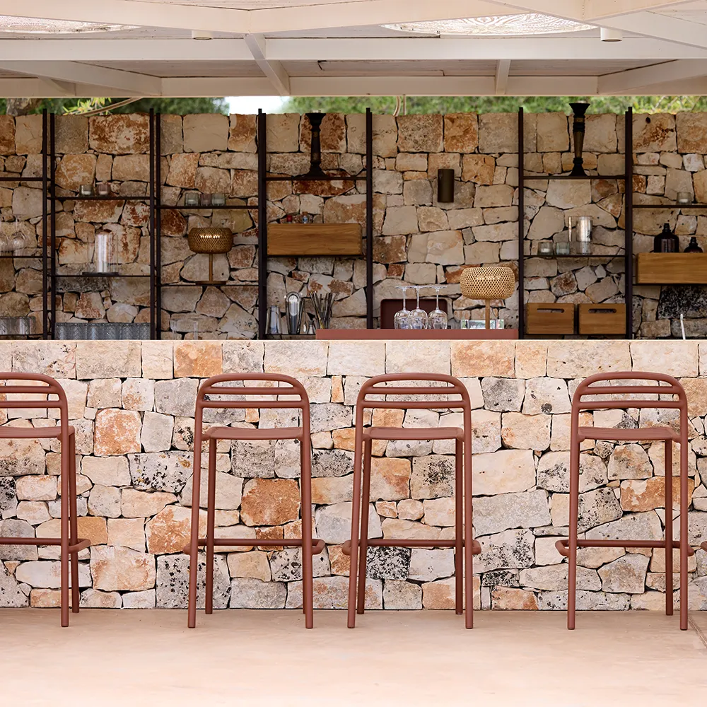 Bliss barstol, stabelbar Sand, aluminium