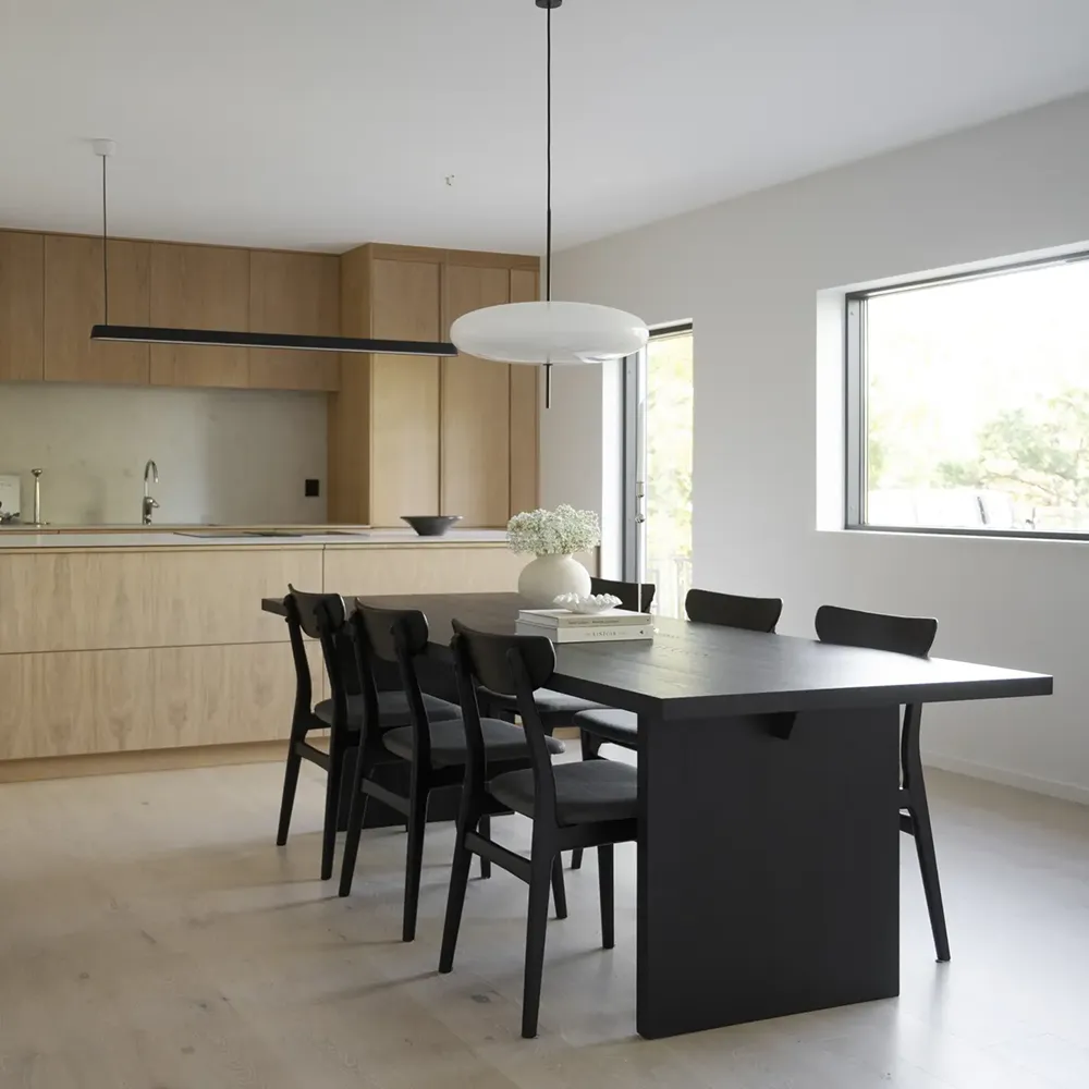 Emmett Spisebord 240 Svart ask