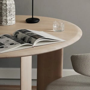 Bevel Spisebord Ø117 cm - White Oiled Beech