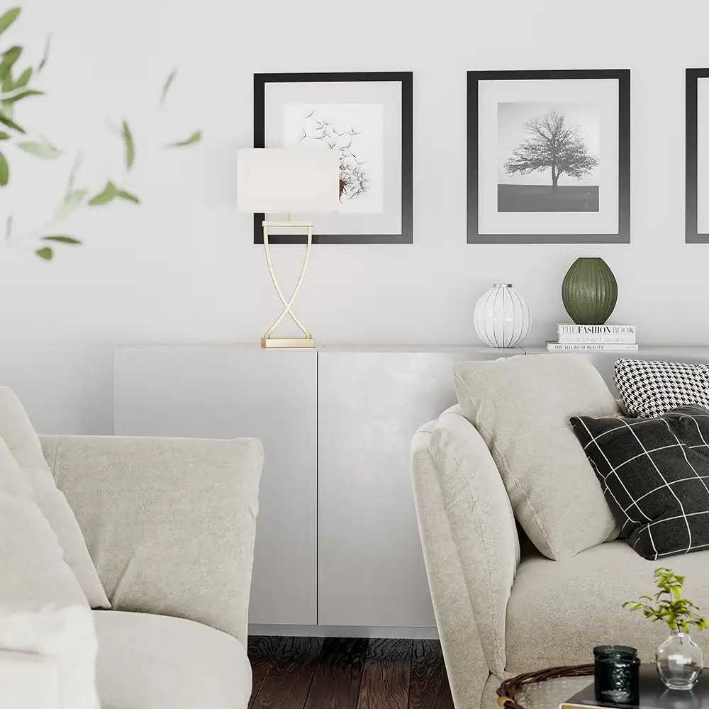 Omega Bordlampe 69 cm Messing