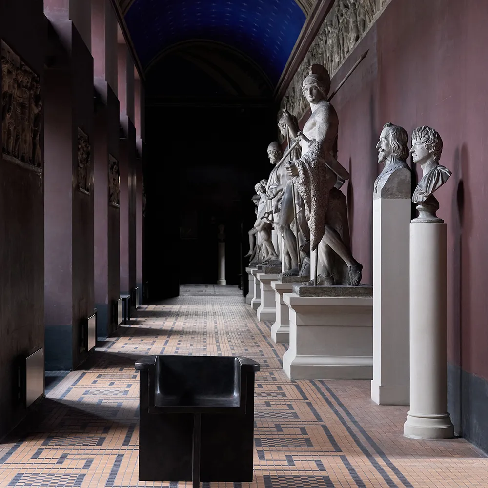 Brutus spisestuestol - Kaffe