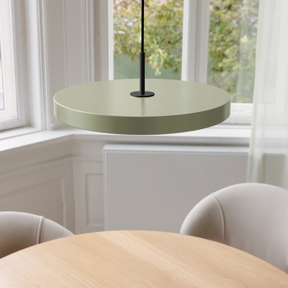 Asteria Medium Taklampe Ø43 cm Nuance Olive/Svart