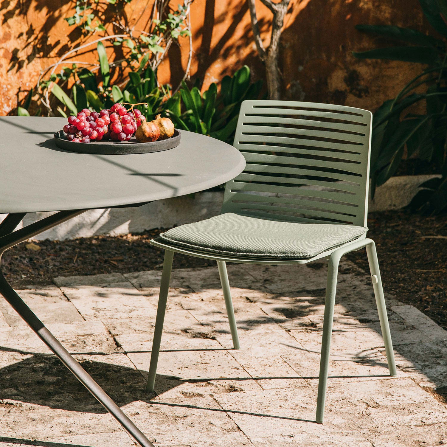 Zebra spisestol Metallic Grey