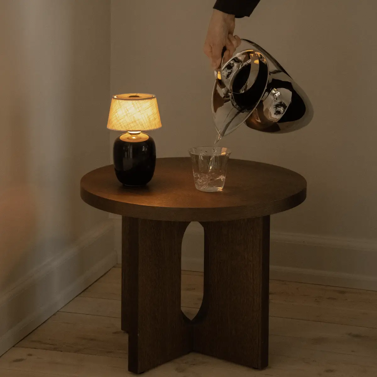 Torso bærbar lampe svart
