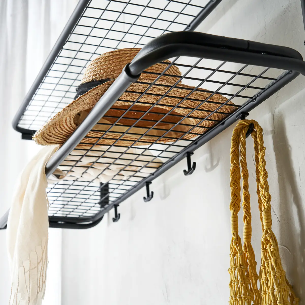 Classic Hatthylle 100 cm Sort Krom