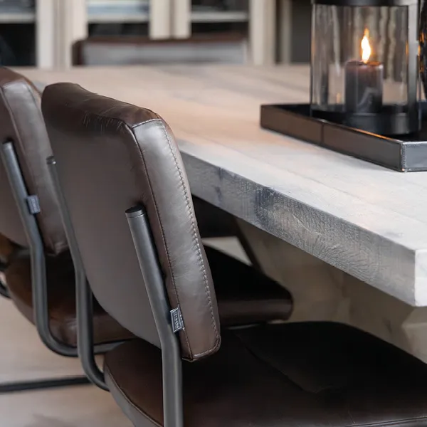 Justin & Caspian spisestue