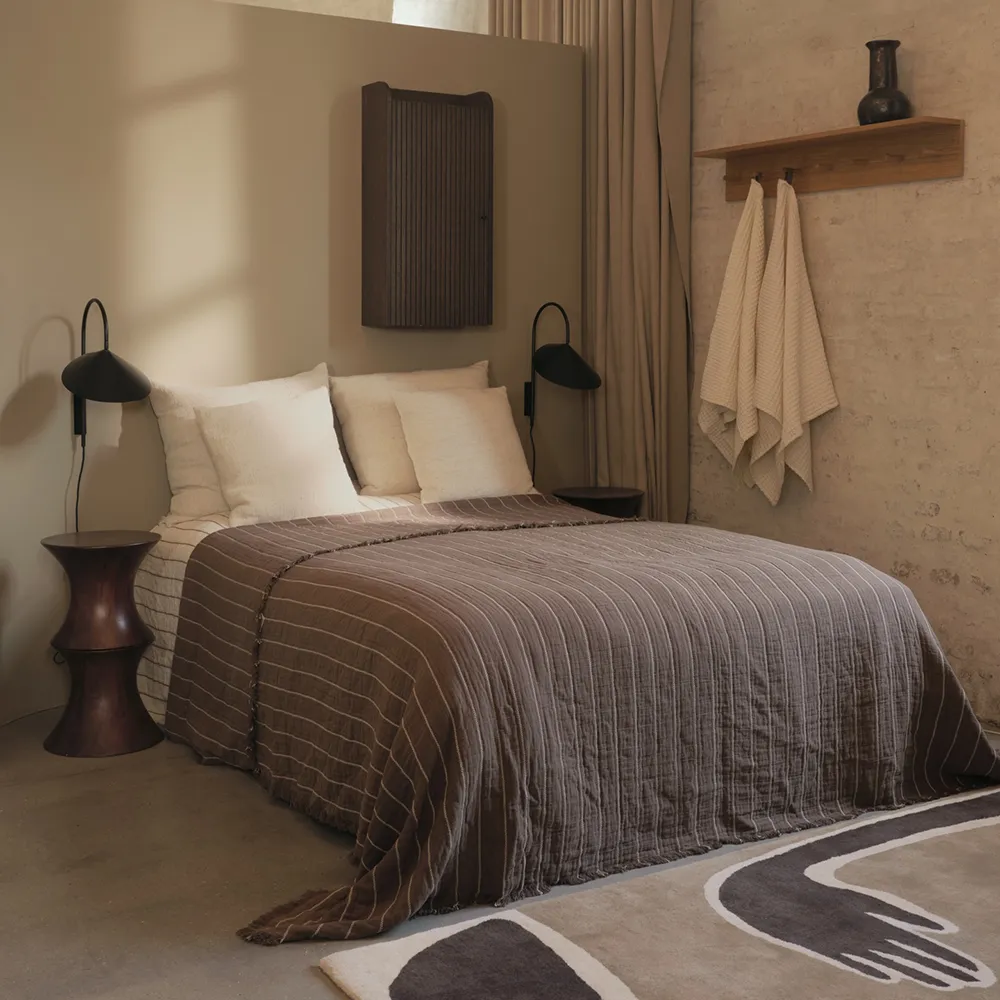 Aires Sengeteppe 250x240 cm Stone