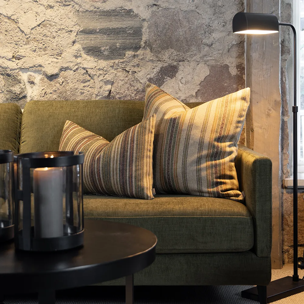 Andorra 2-seters sofa Hailey army