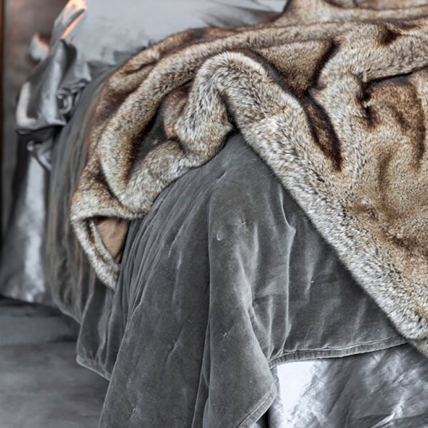 Santana Sengeteppe 160 x 260 Washed Taupe Artwood