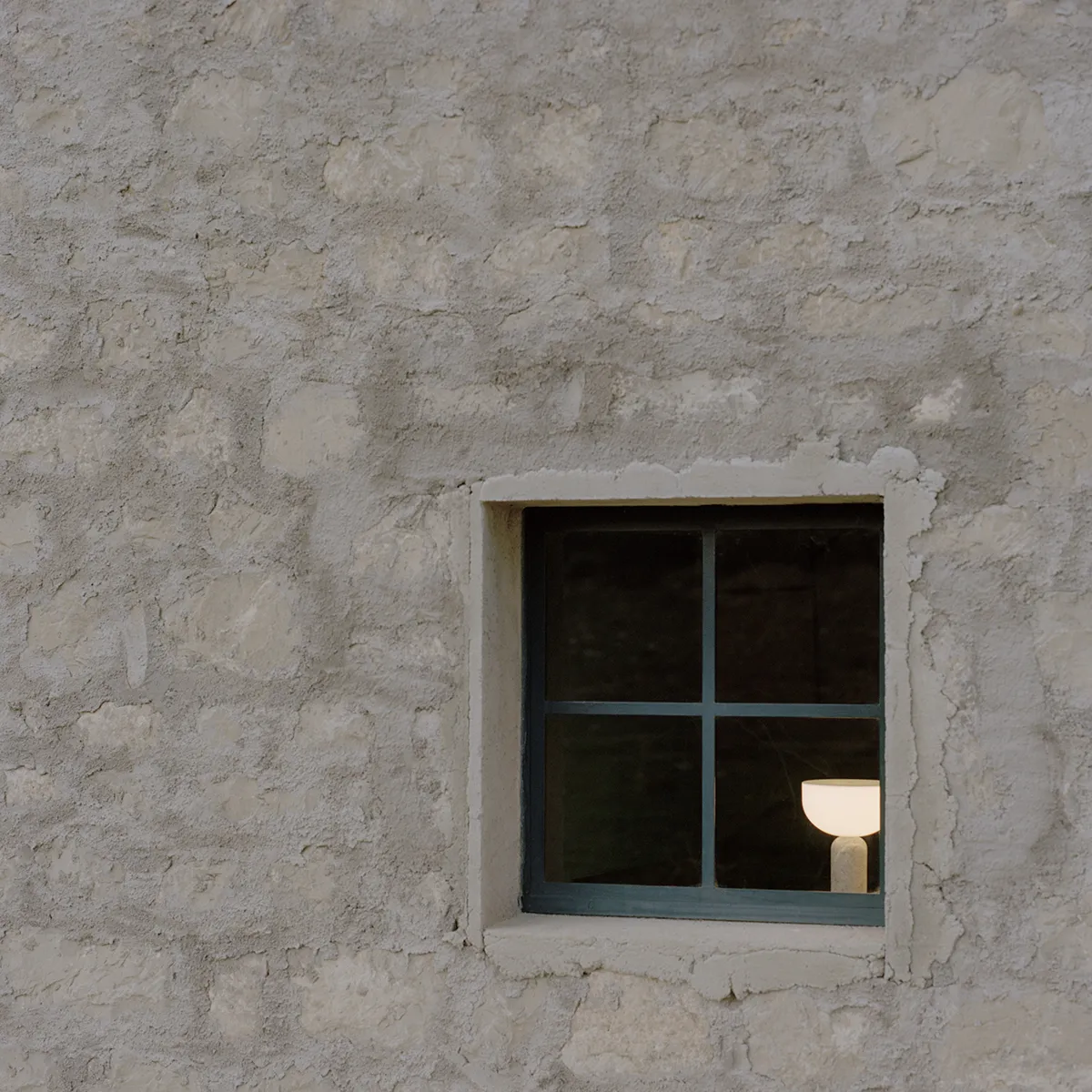 Kizu Bærbar bordlampe Hvit Marble