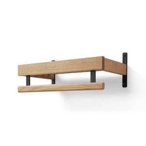 Nadja hattehylle 50 cm 1 nivå Lakkert eik/mattsvart stål