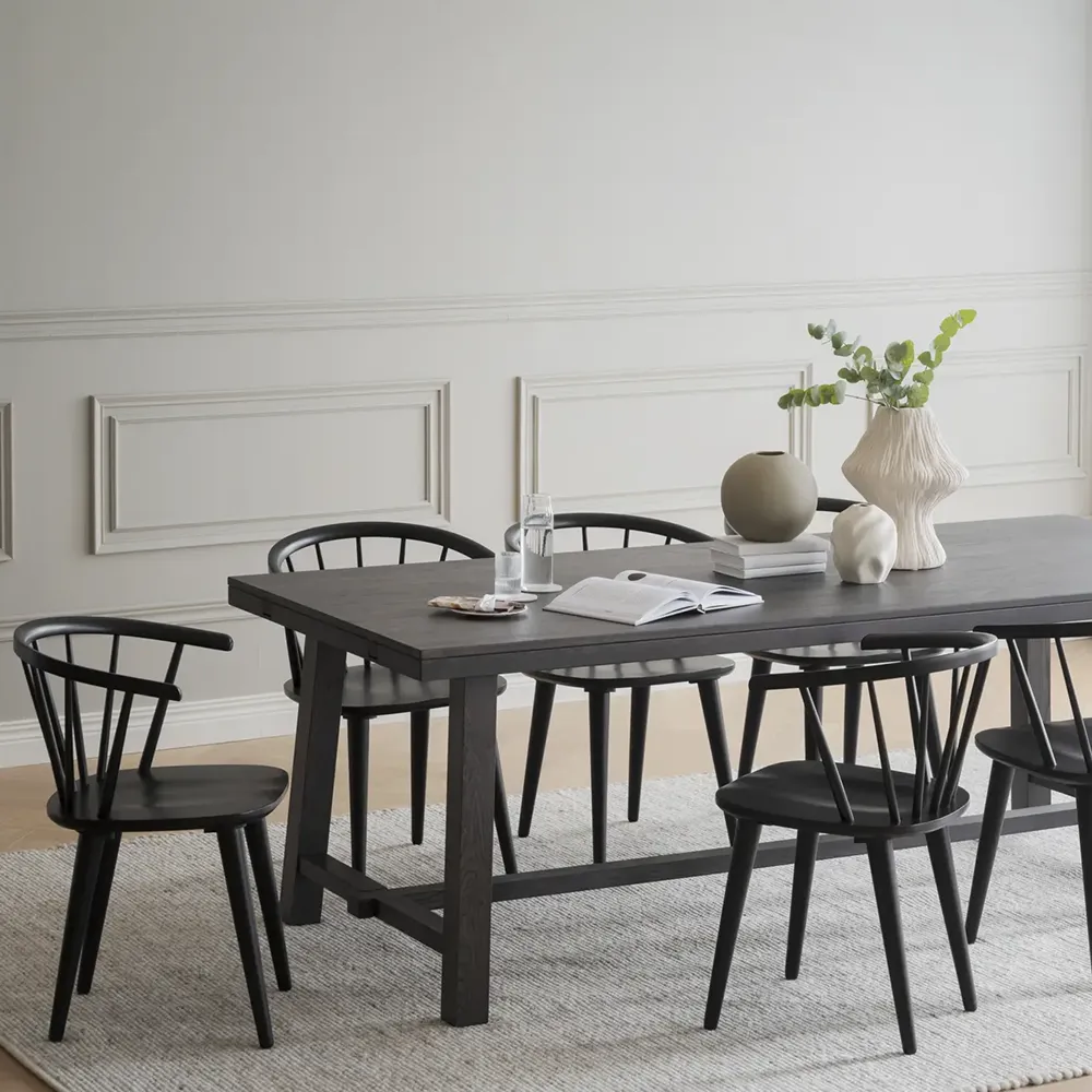 Carmen spisestol svart