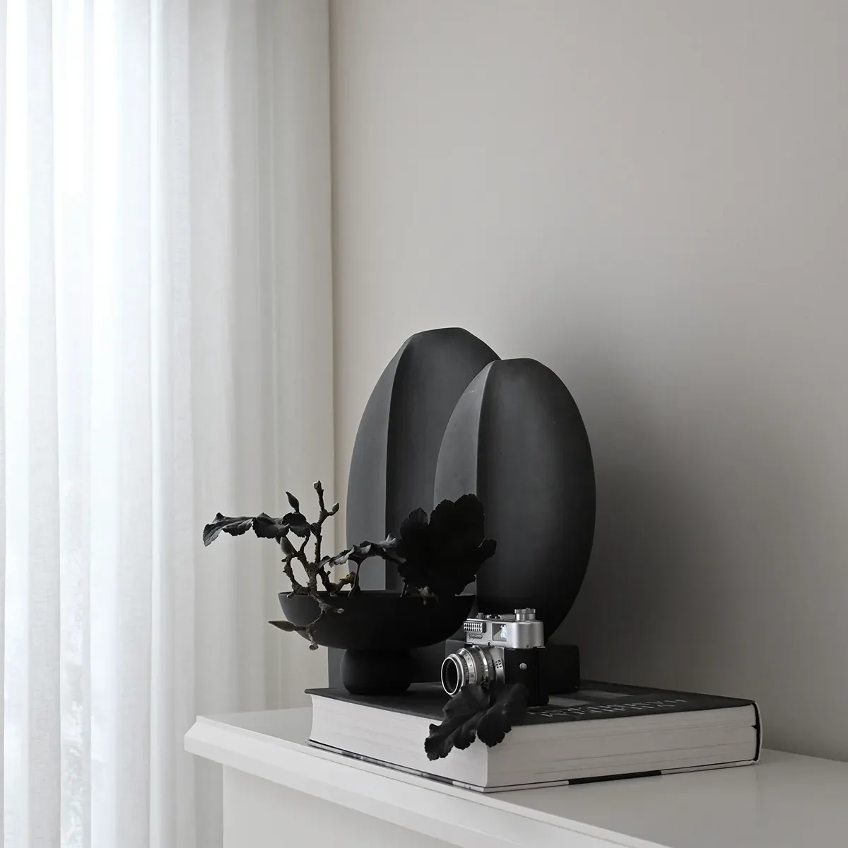 Håndmalt dekorasjonsskål Baburu Mini Black Ø 20 cm