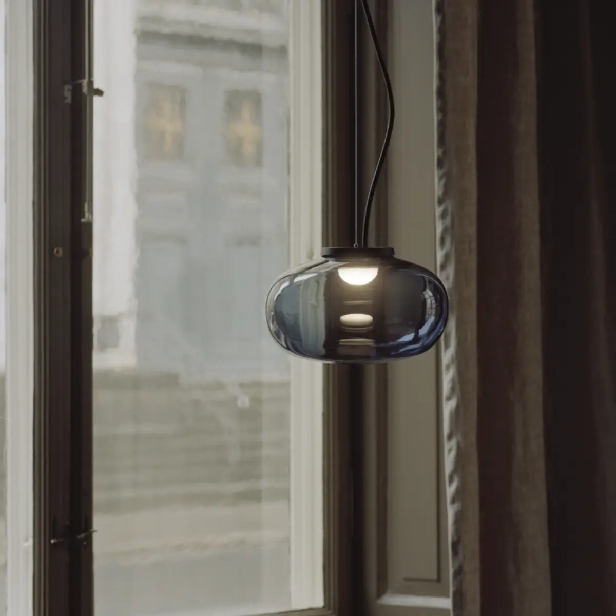 Karl-Johan Pendellampe Ø23 Røkt Glass