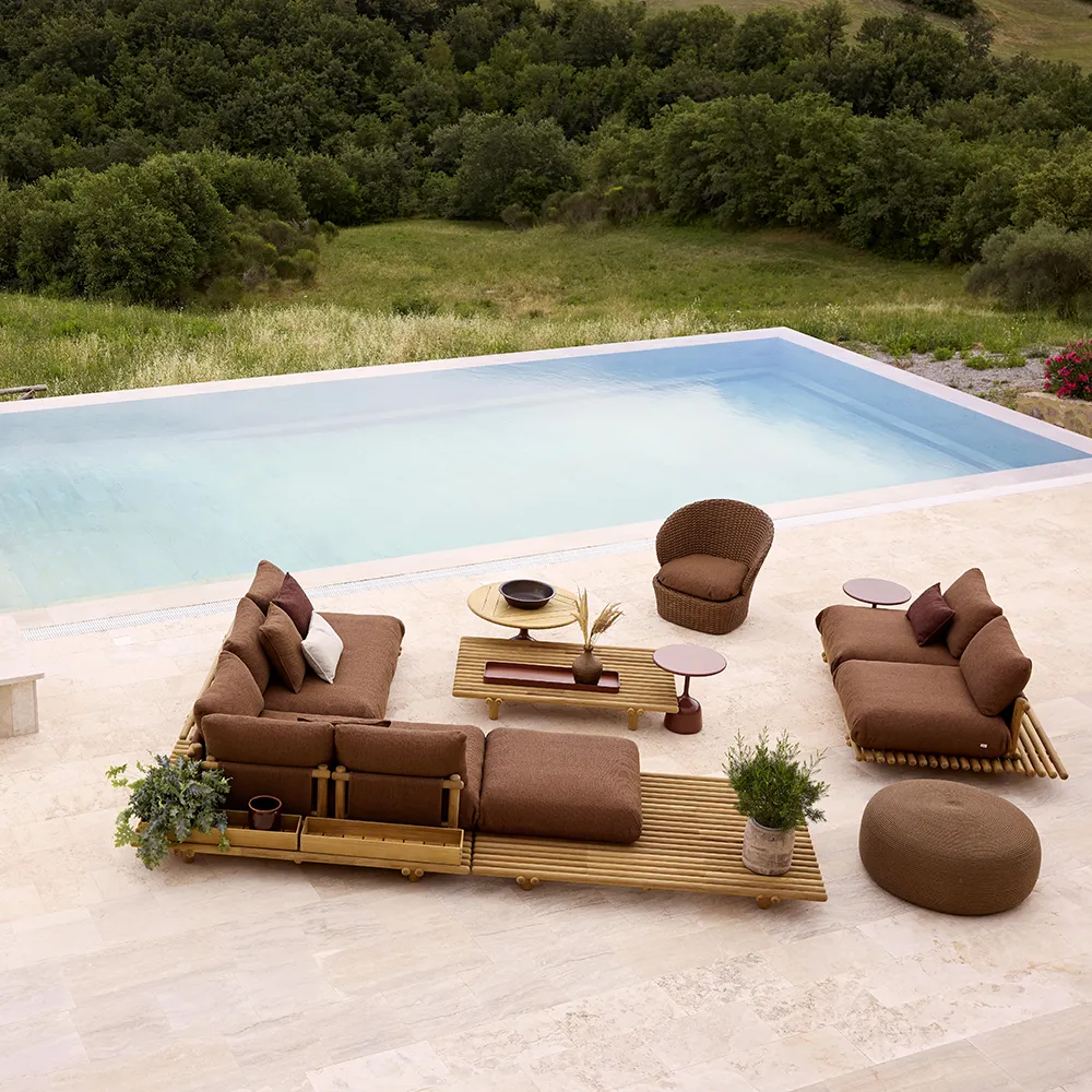 Sticks sofa m/ sjeselong Teak/desert sand