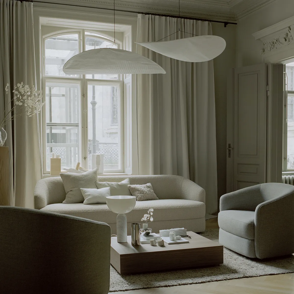 Kizu Bordlampe Large Hvit Marble EU